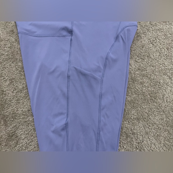 Women’s Athleta Ultimate Stash Pocket Capri Leggings Dusty Dusk Purple Size 2X - Picture 4 of 10